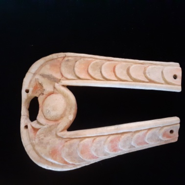 Арқа тәрізді салпыншақ-бляха